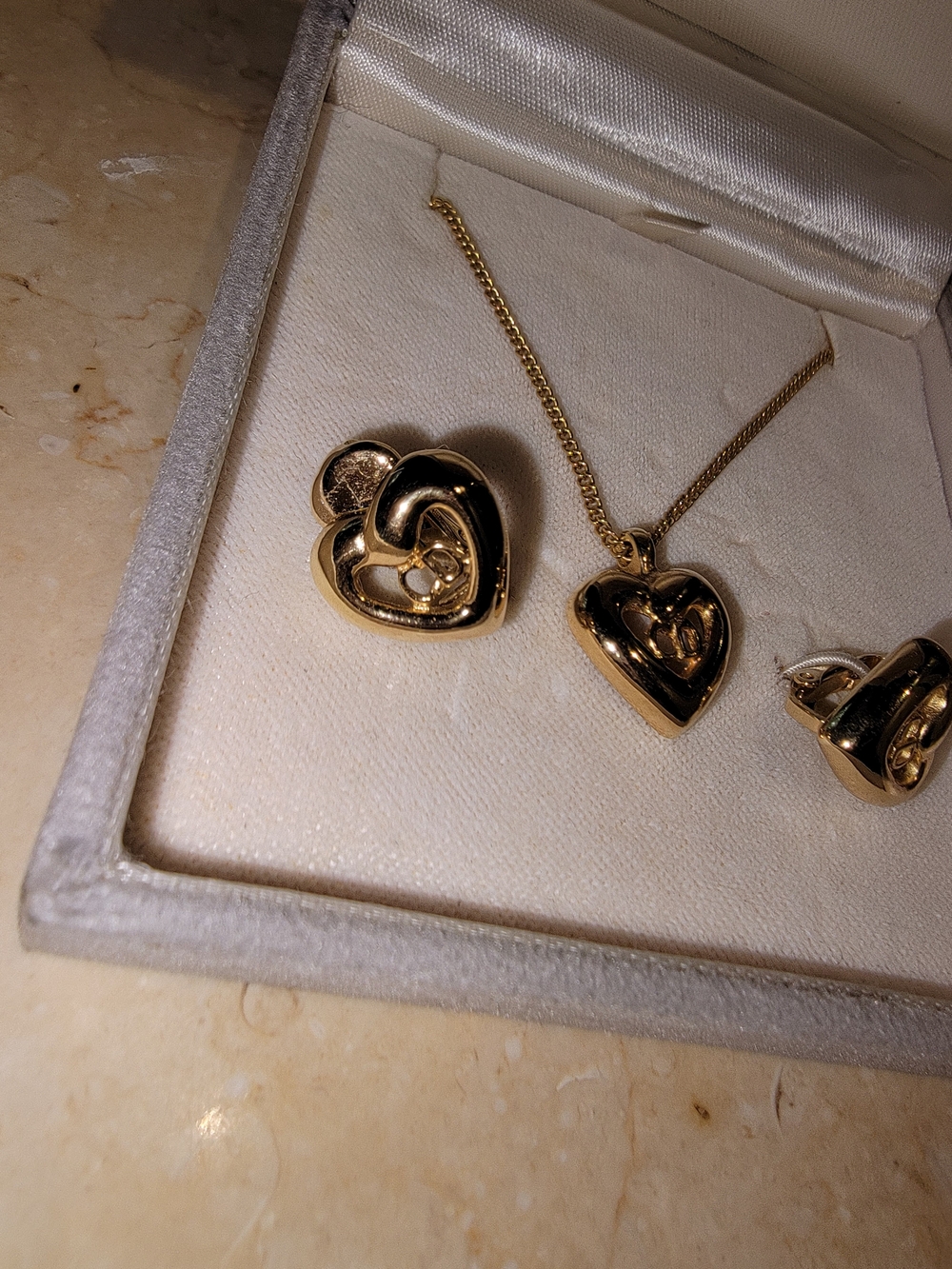 Christian Dior Gold Heart Necklace and Earrings Set - Picture 3 of 9